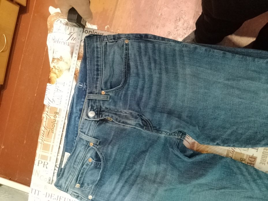 Джинси Levi Strauss 32 розміру