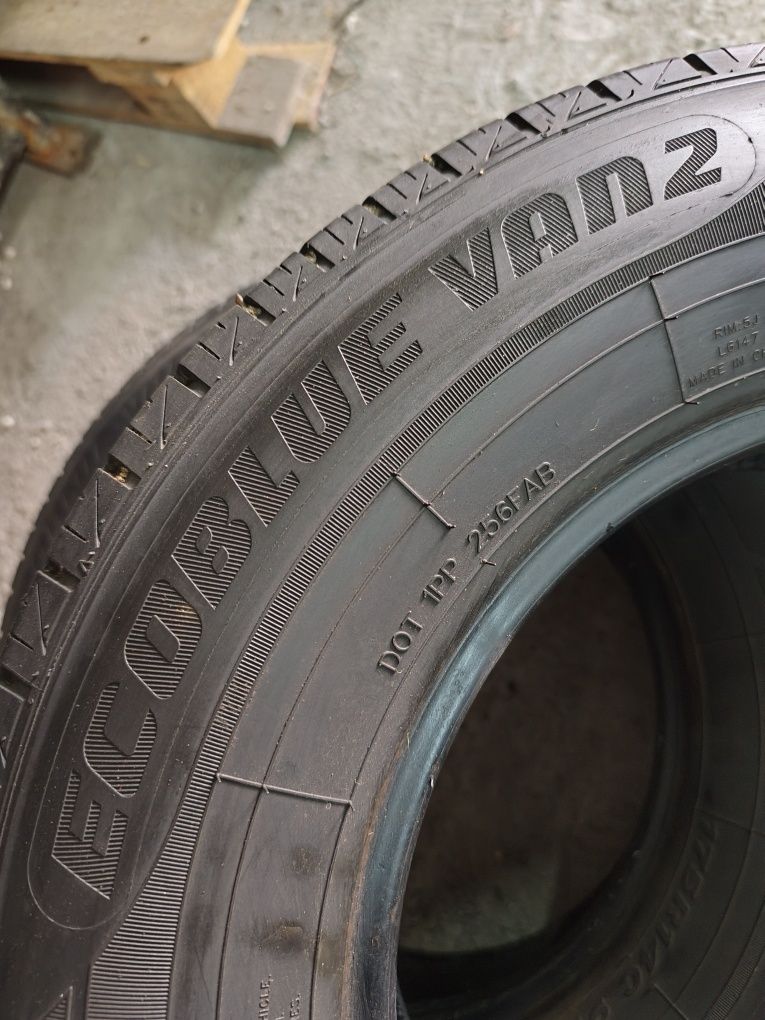 Pneus 175r14c 99/98R Superia Ecoblue Van 2 com 80% piso