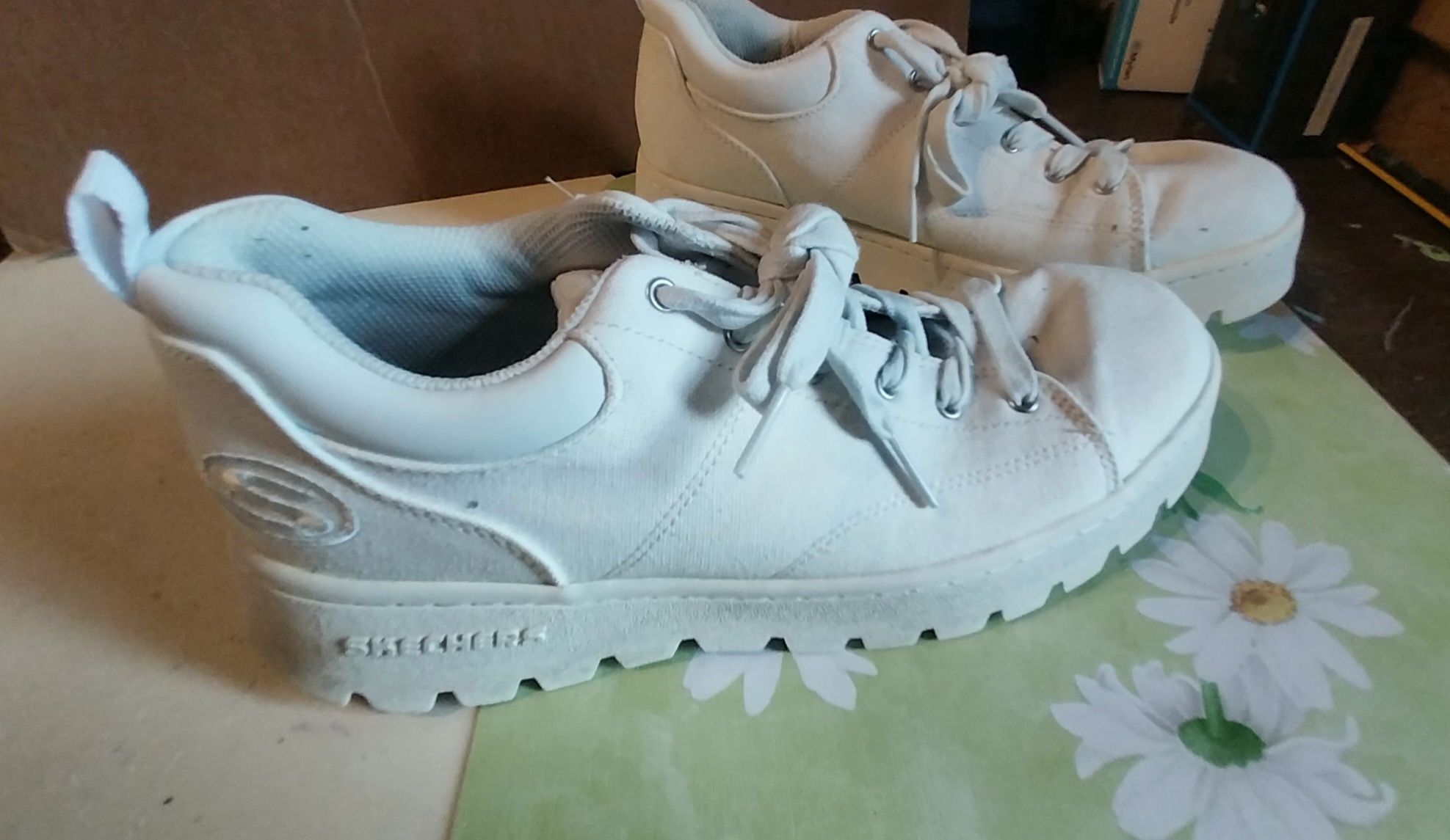 Tenis skechers t.39