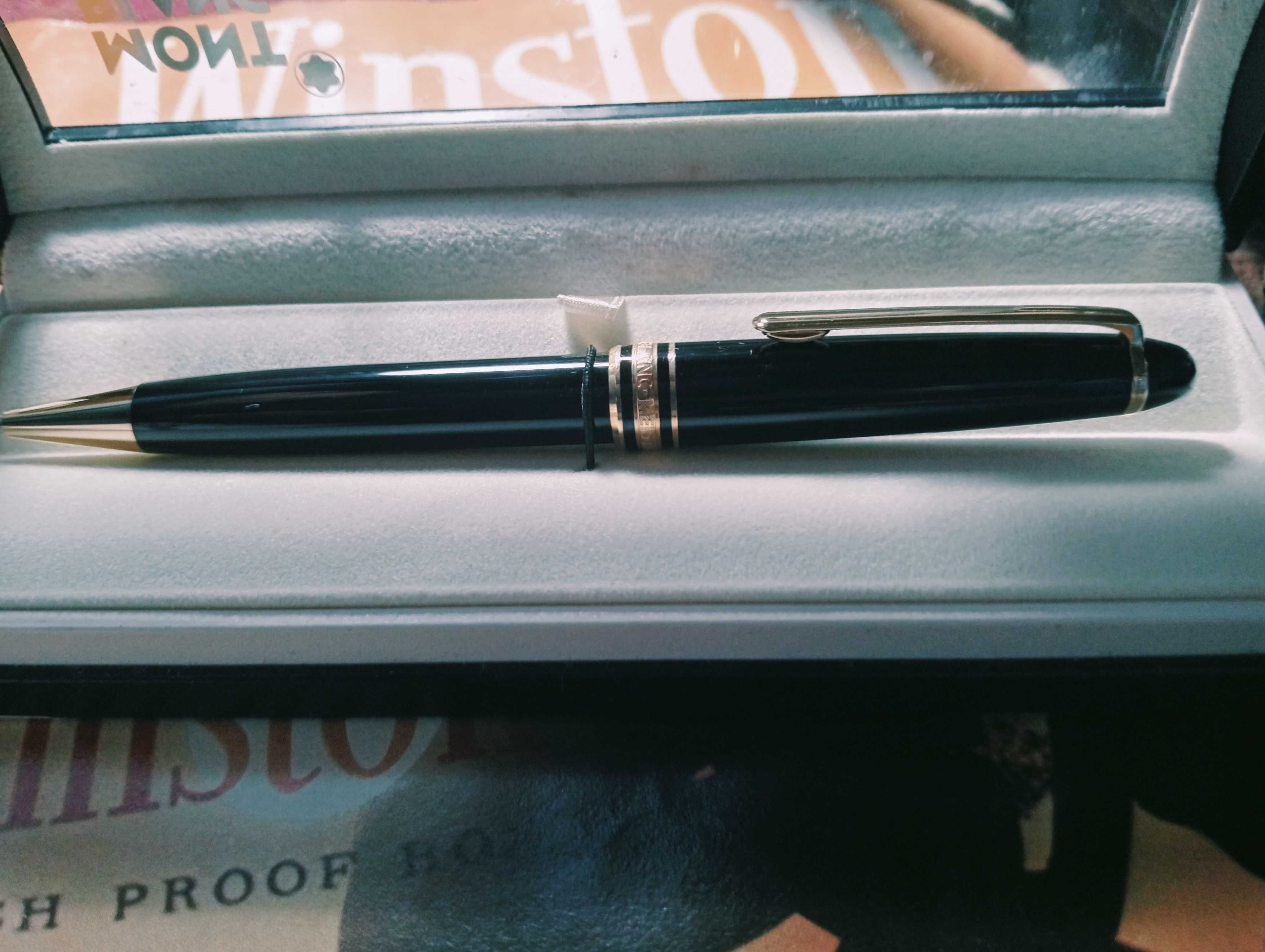 Montblanc por 199 euros ,contra reembolso paga  as despesas antes.