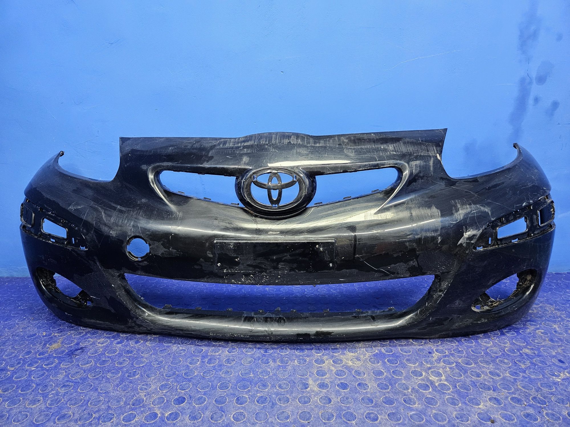 ZDERZAK przedni TOYOTA AYGO I Lift przód