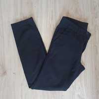 Eleganckie męskie granatowe spodnie z materiału we wzorek Livergy S