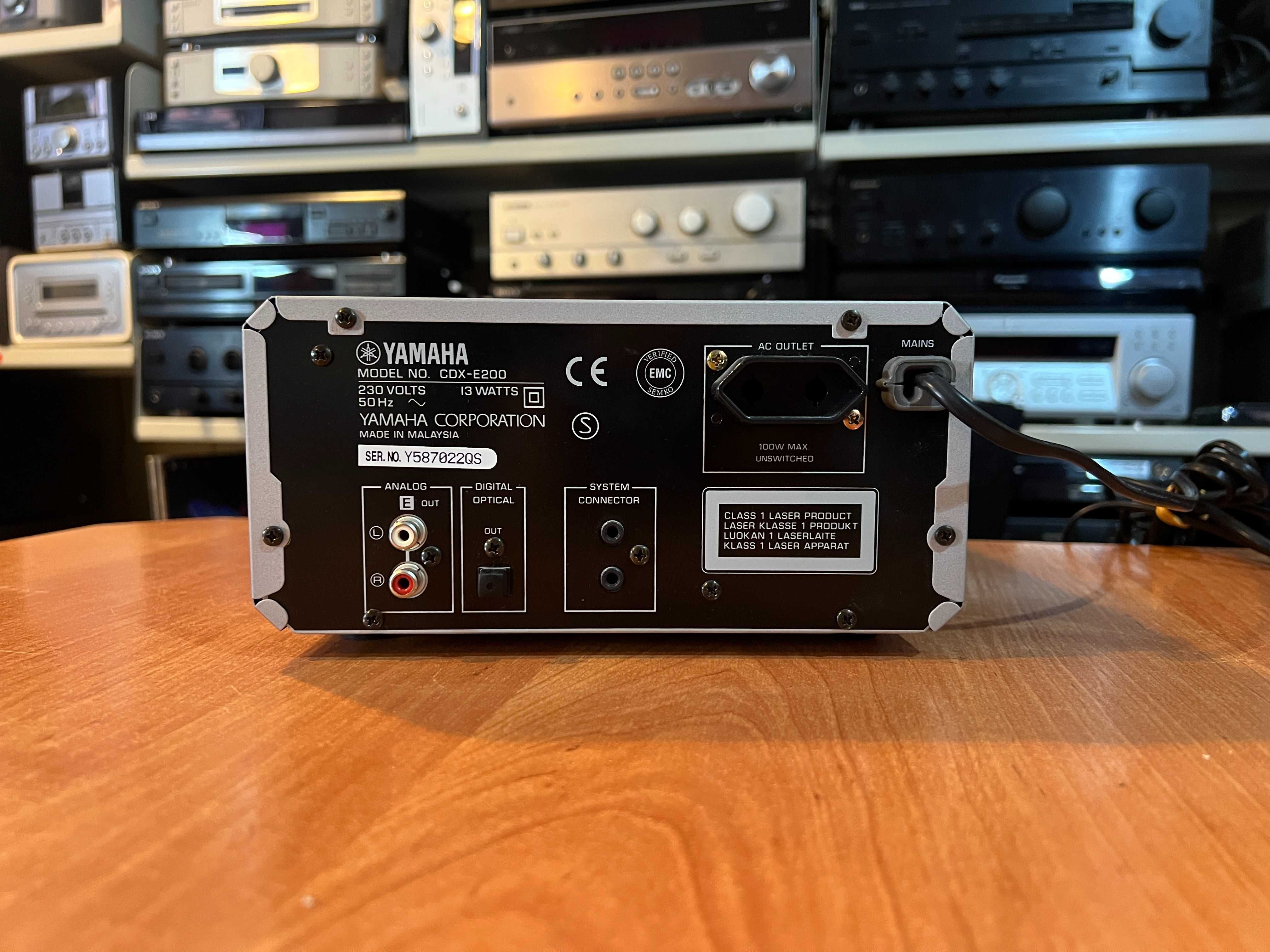 Odtwarzacz płyt CD Yamaha CDX-E200 Audio Room