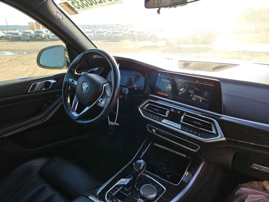 В дорозі BMW X5 01/2020 США