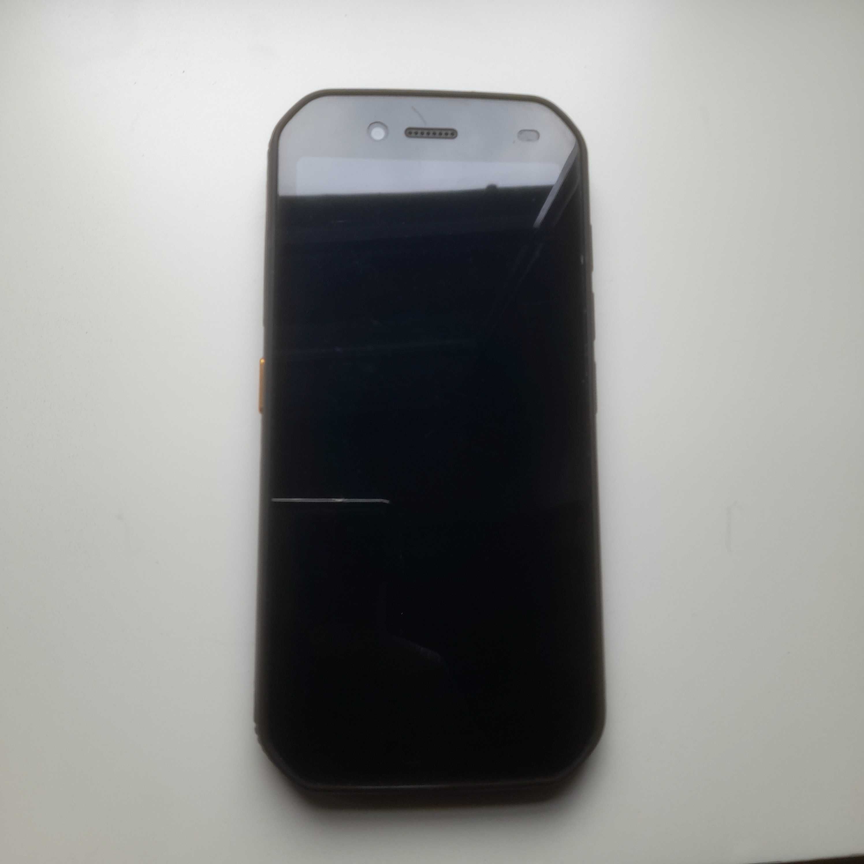 Smartfon CAT S42 Dual-SIM 32GB czarny