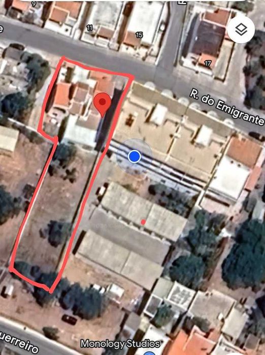 Vende-se Grande Moradia Independente Com Várias Tipologias