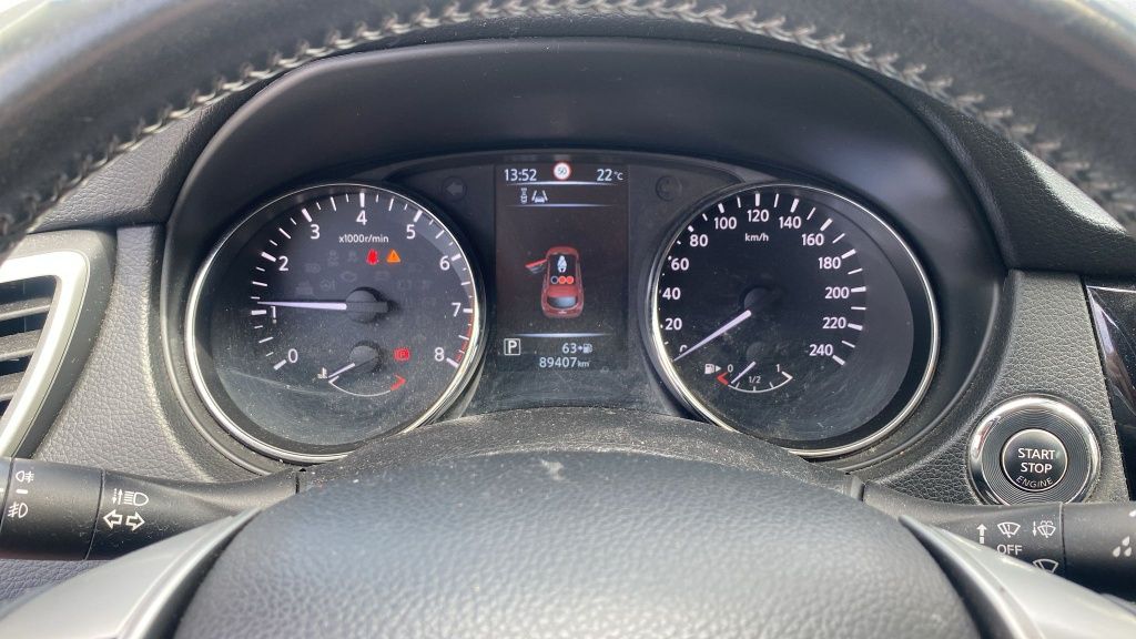 Nissan Qasqhai 1.2 turbo automatico (COM AVARIA)