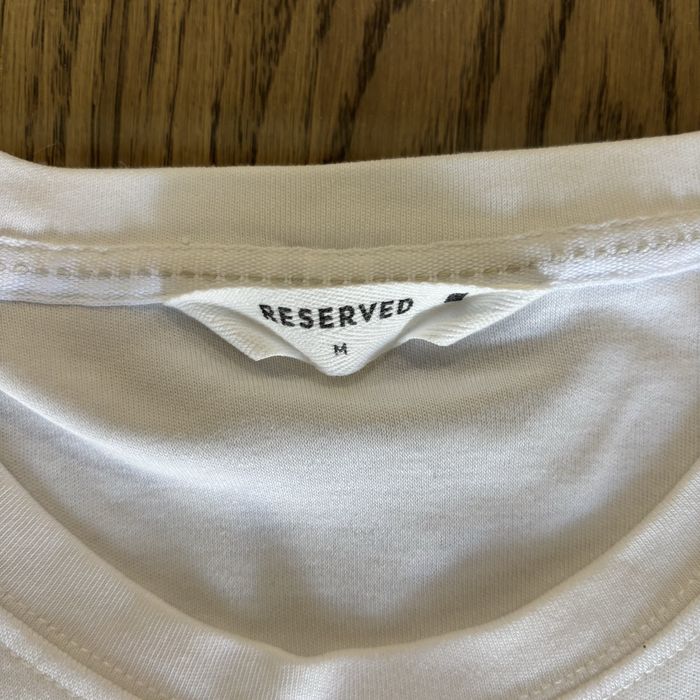 Reserved Koszulka o Regularnym Kroju z Nadrukiem