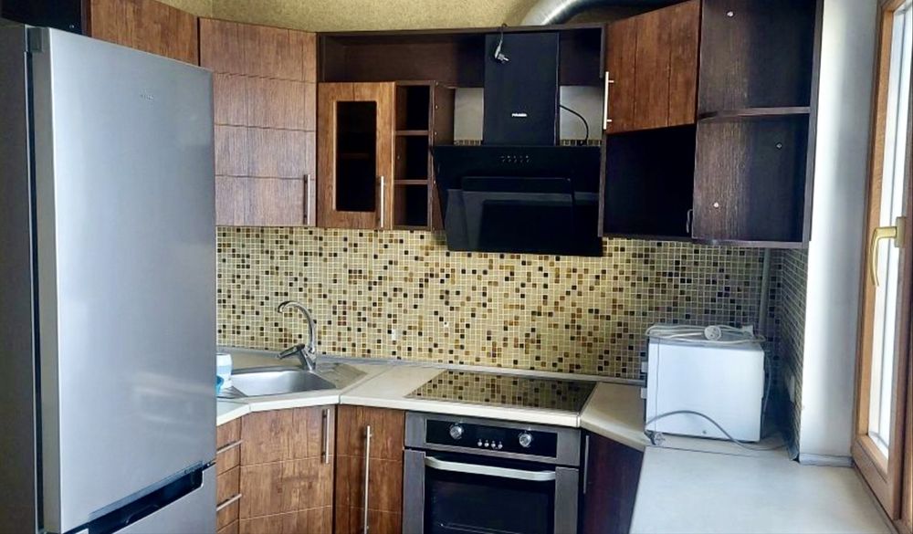 Сдаю 1 комнатную Студию  на Космонавтов/ Электронная