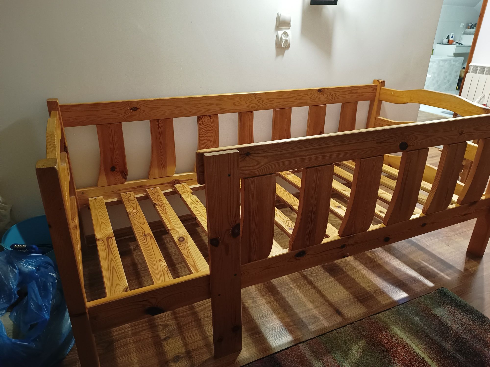 Łóżko drewniane + materac