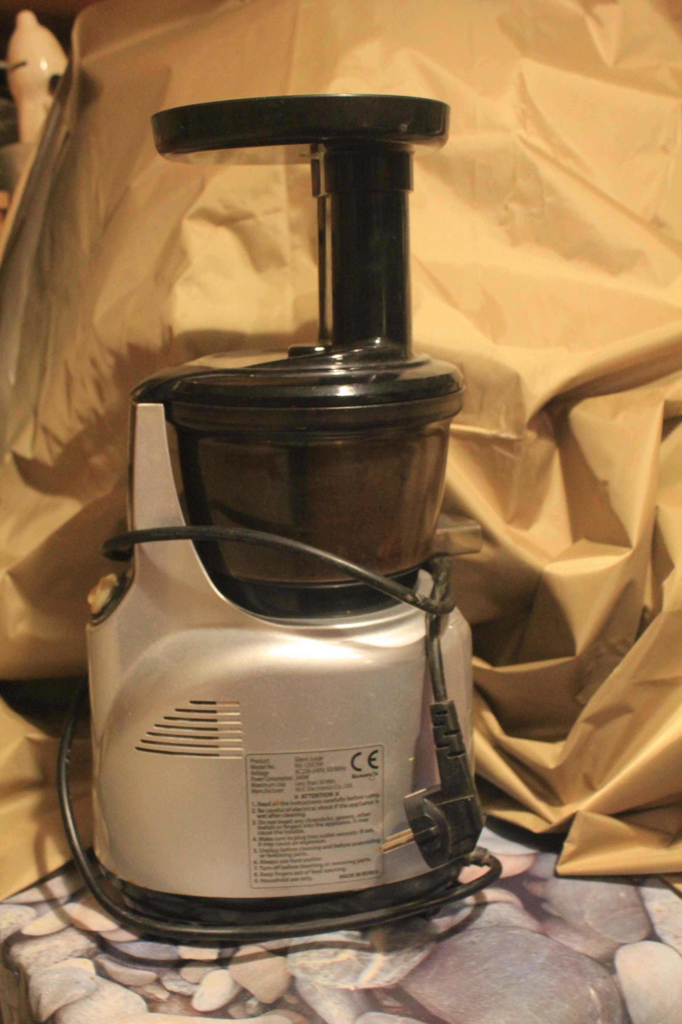 Wyciskarka wolnoobrotowa  KUVINGS-MODEL 998