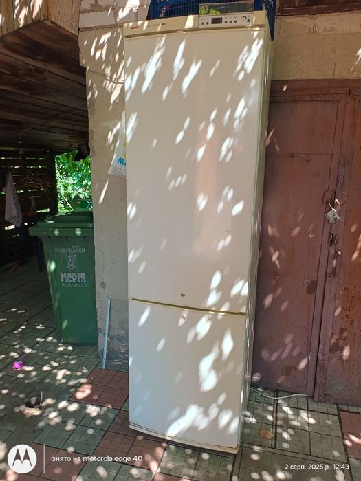 продам холодильник Bosch,no frost 2m