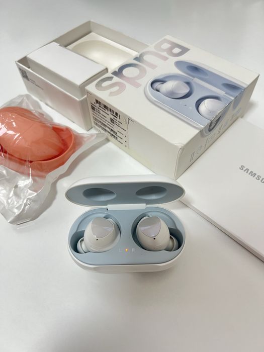 Навушники Samsung Galaxy Buds