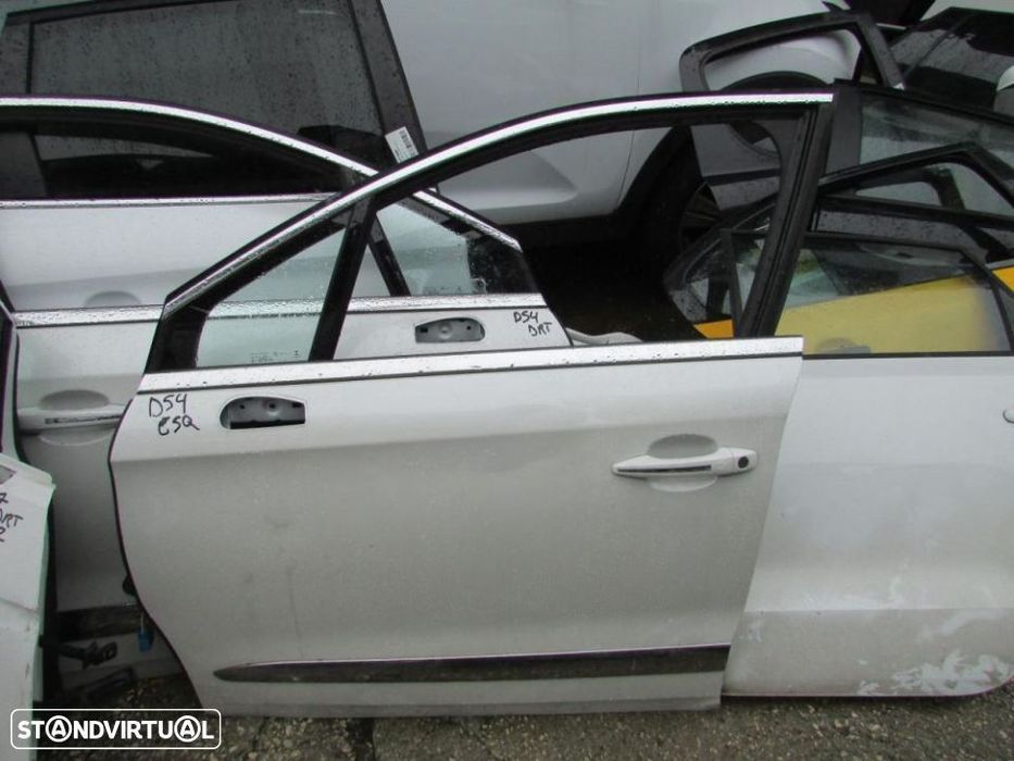 Porta Frente Esquerda Citroen DS4 do ano 2015