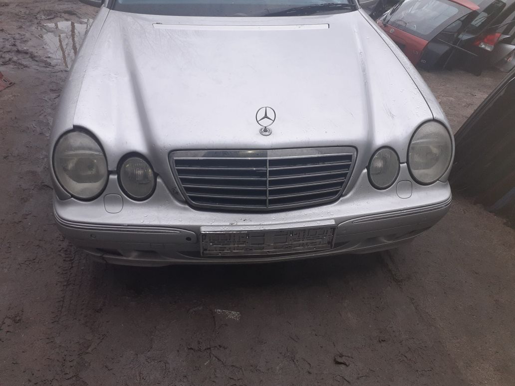 Mercedes w210 e klasa drzwi zderzak lampa blotnik maska klapa kola