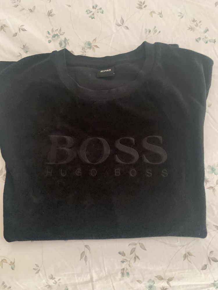 Sweats Hugo Boss core preto muito bom estado