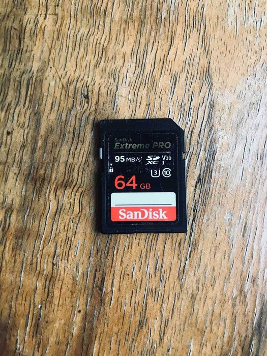 Флеш Карти на 64GB SanDisk і Kingston