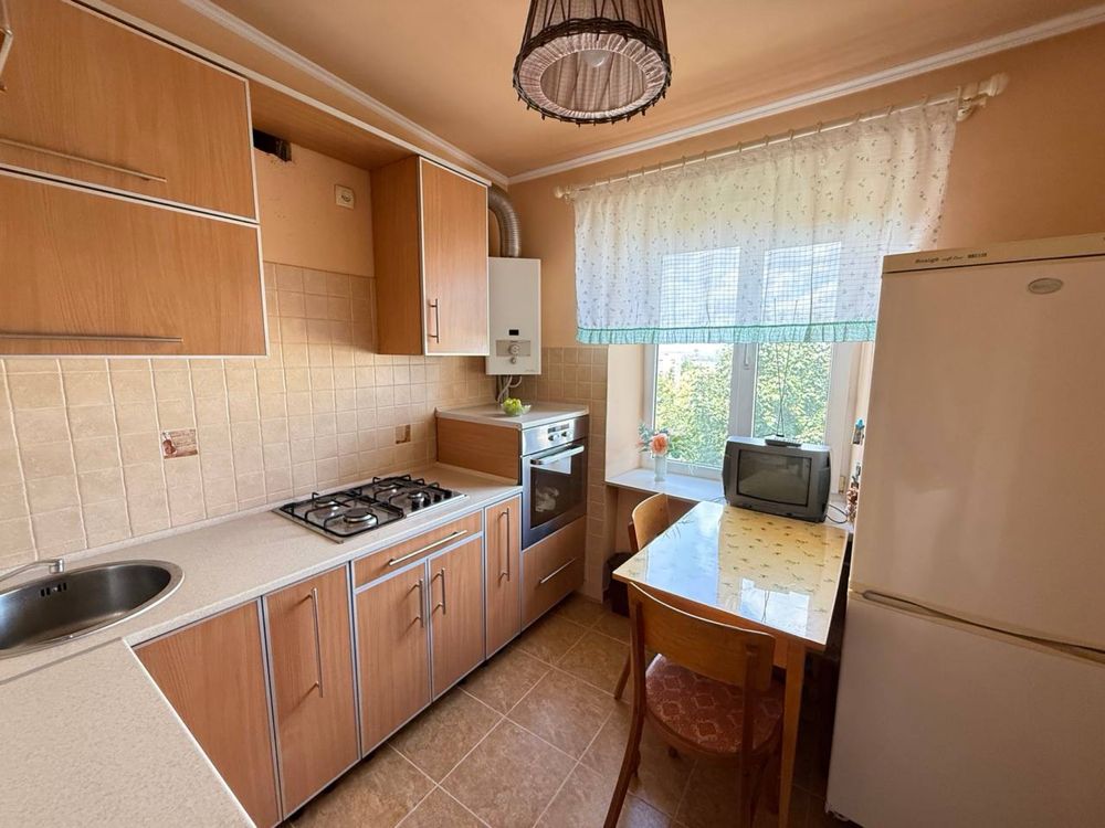 ПРОДАЖ 2 кім вул. Винниченка