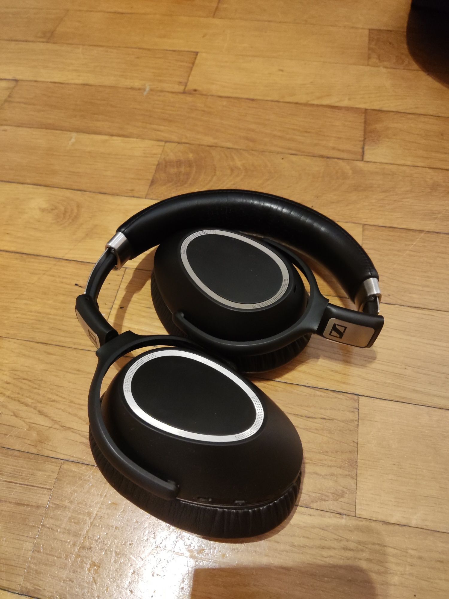 Sennheiser headphones pxc 550