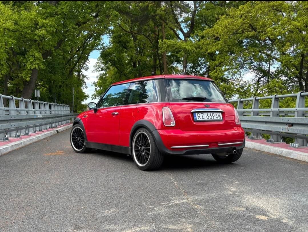 Mini One 1.6 bądź zamienię na busa