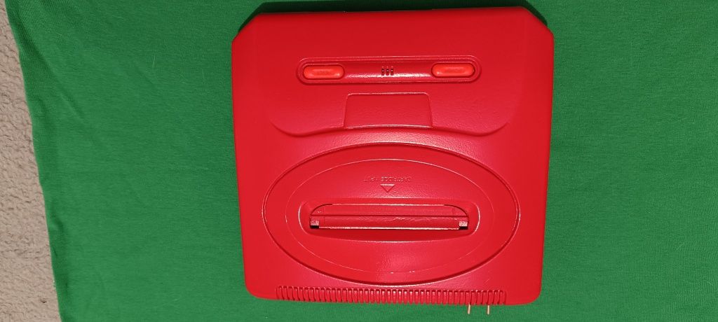 Sega Mega Drive II quitada. ÚNICA! Lê todos os jogos..