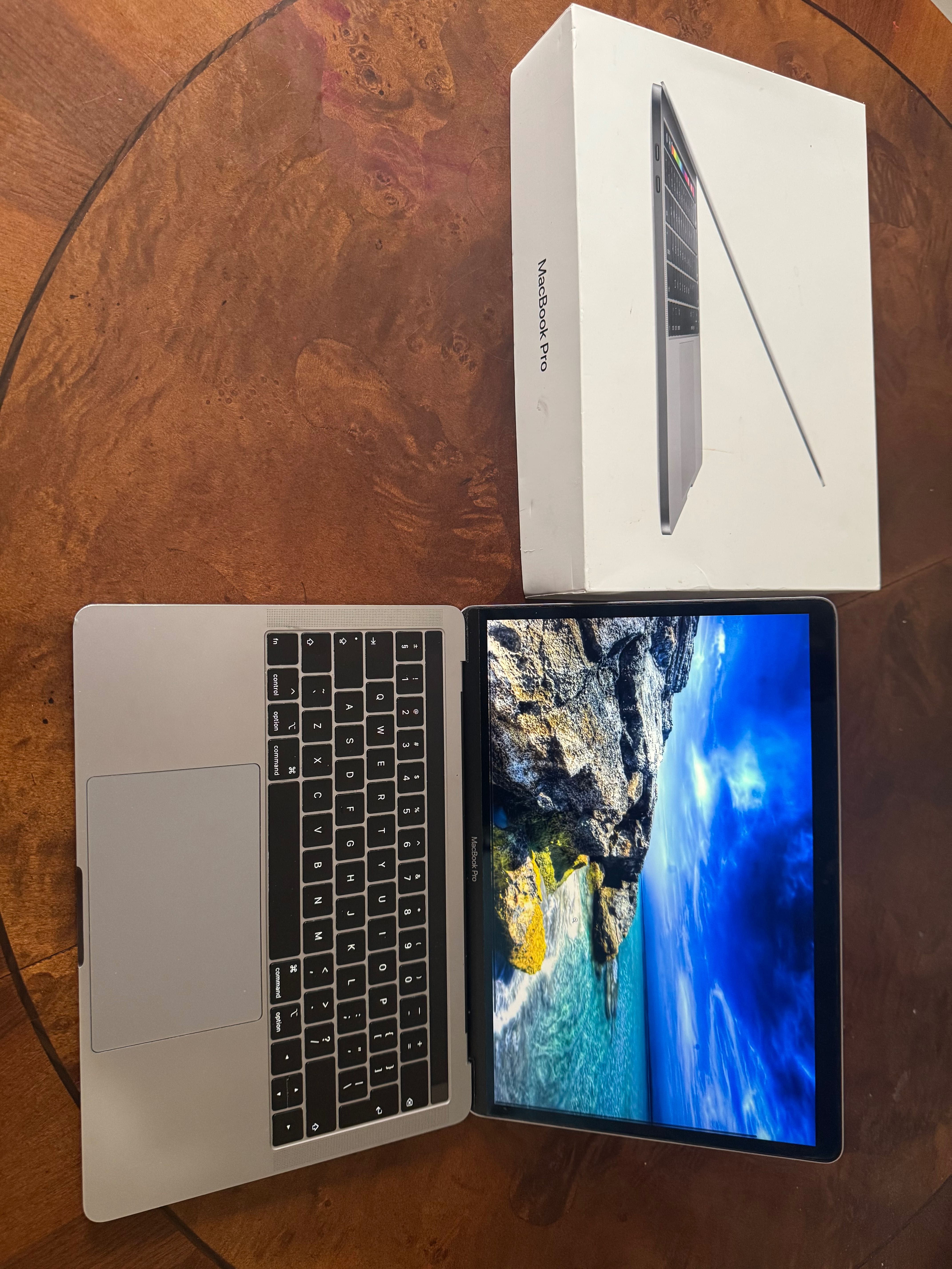 Apple Macbook Pro 13 A1989 i5 512GB touchbar