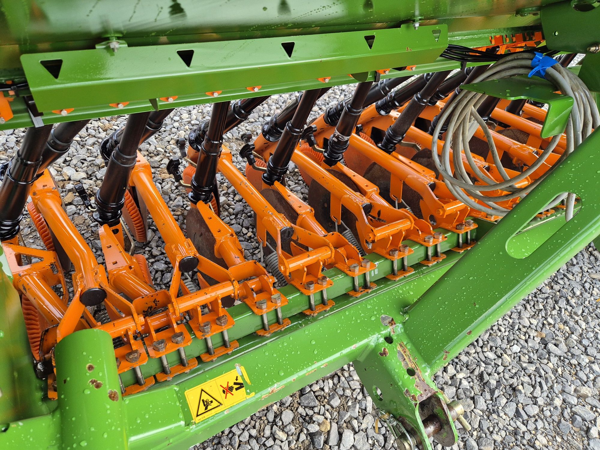 Amazone D9 2500  talerzowy 2.5m ad siewnik zbożowy  Komputer.