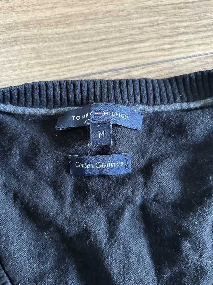 Czarny sweterek Tommy Hilfiger