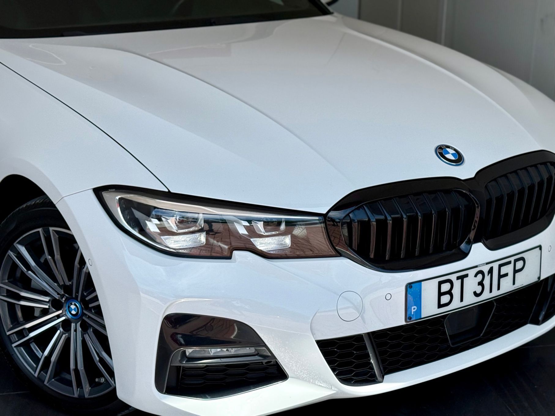 BMW 330 e Touring Pack M Auto