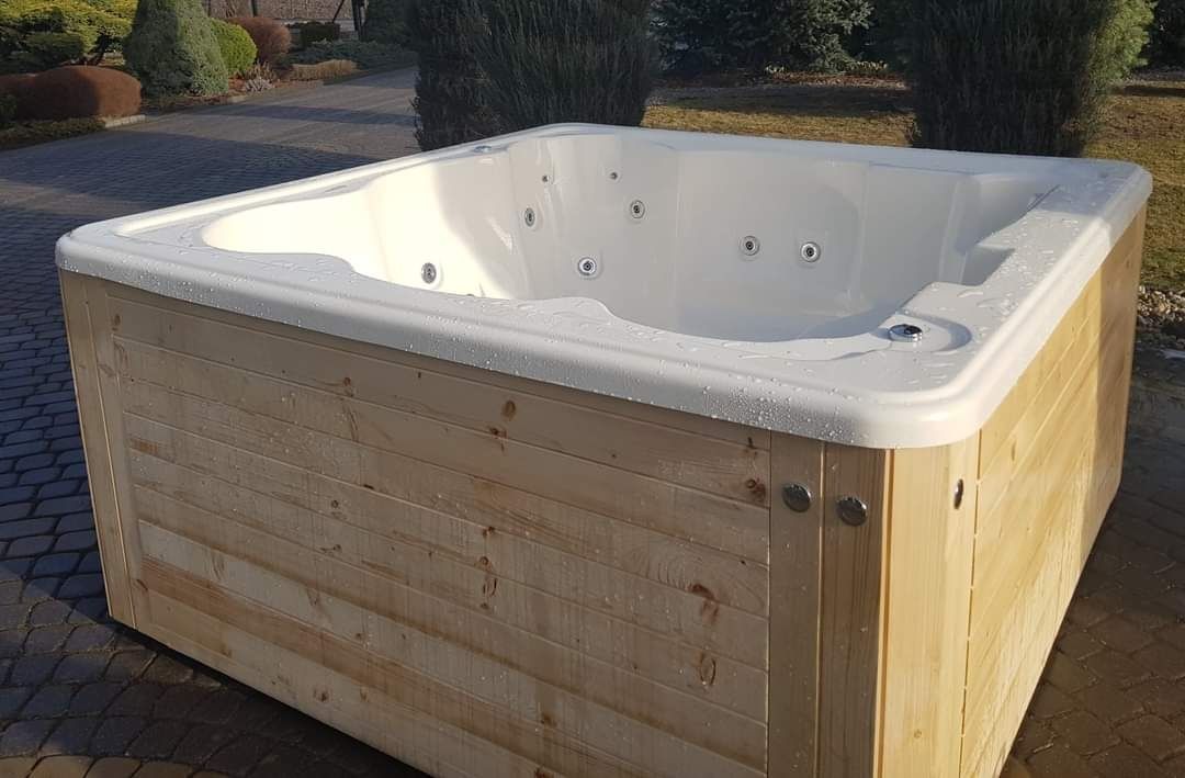 Jacuzzi COMFORT 210 x 210 x 100, 6 osób HYDROMASAŻ Euroline