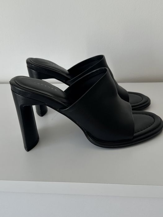 Шкіряні осінні мюлі чорні