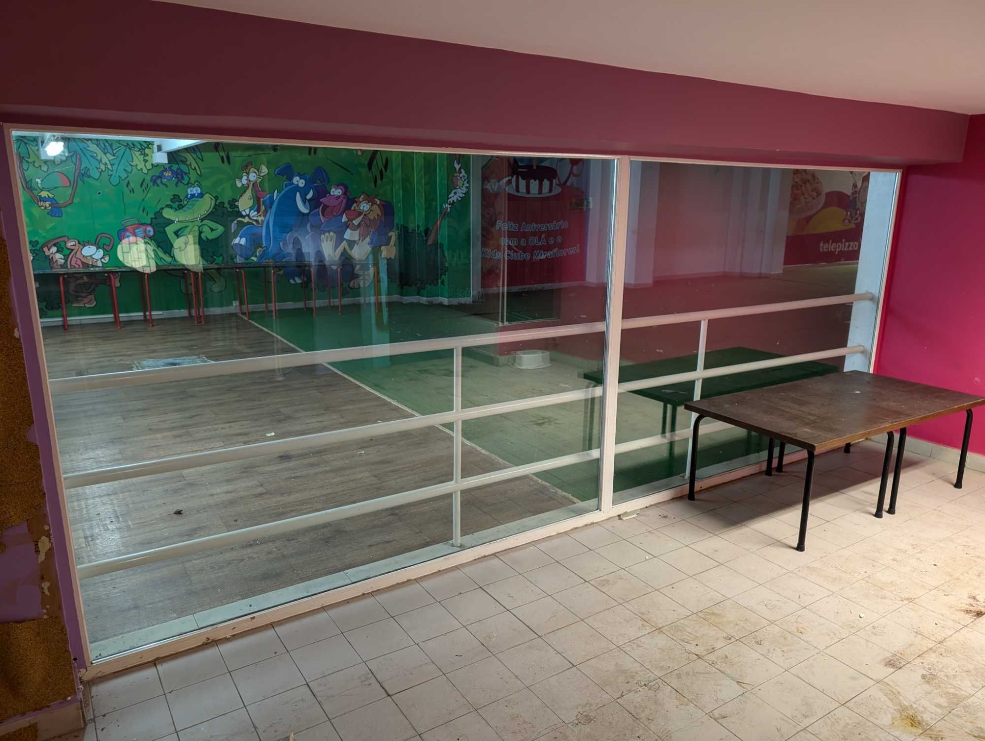 Janelas vidro duplo 100€ para desocupar