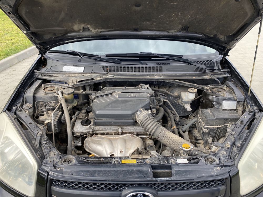 Toyota RAV 4 2004 2.0