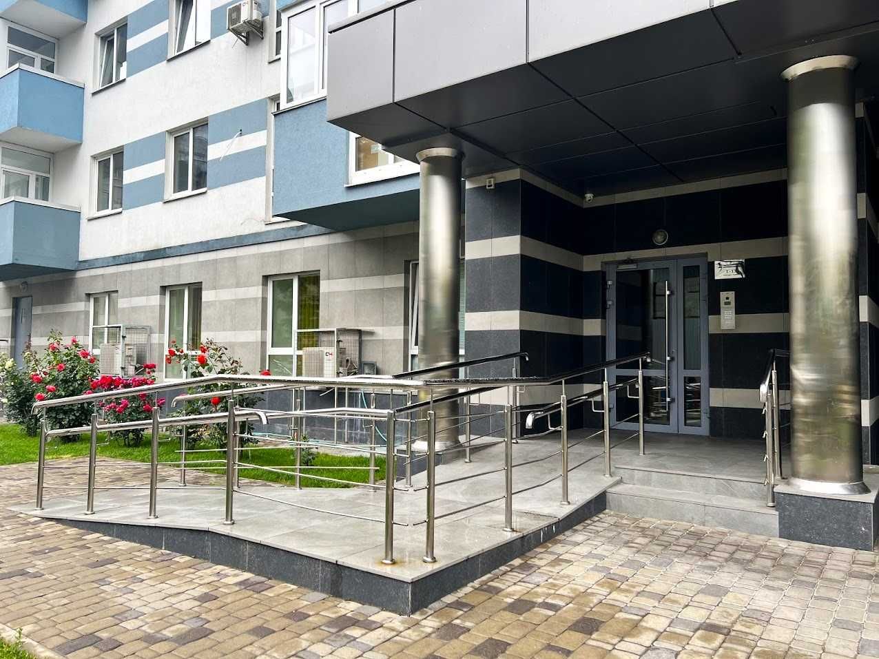 Прродаж квартири у ЖК Олександрія, Скрипника,  48а