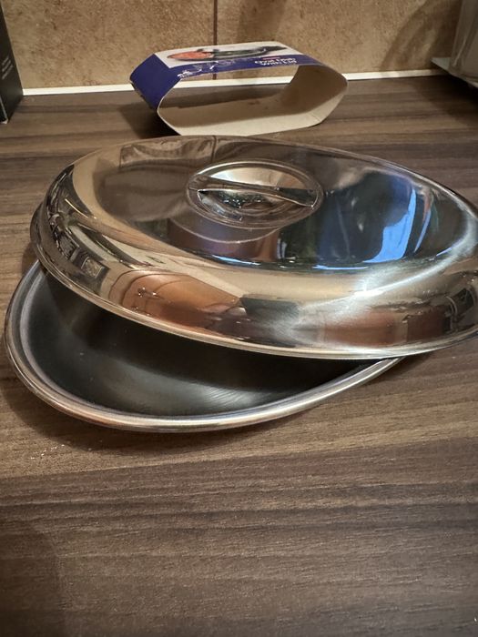 Metalowe naczynie nowe owal