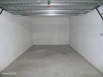 Garagem fechada