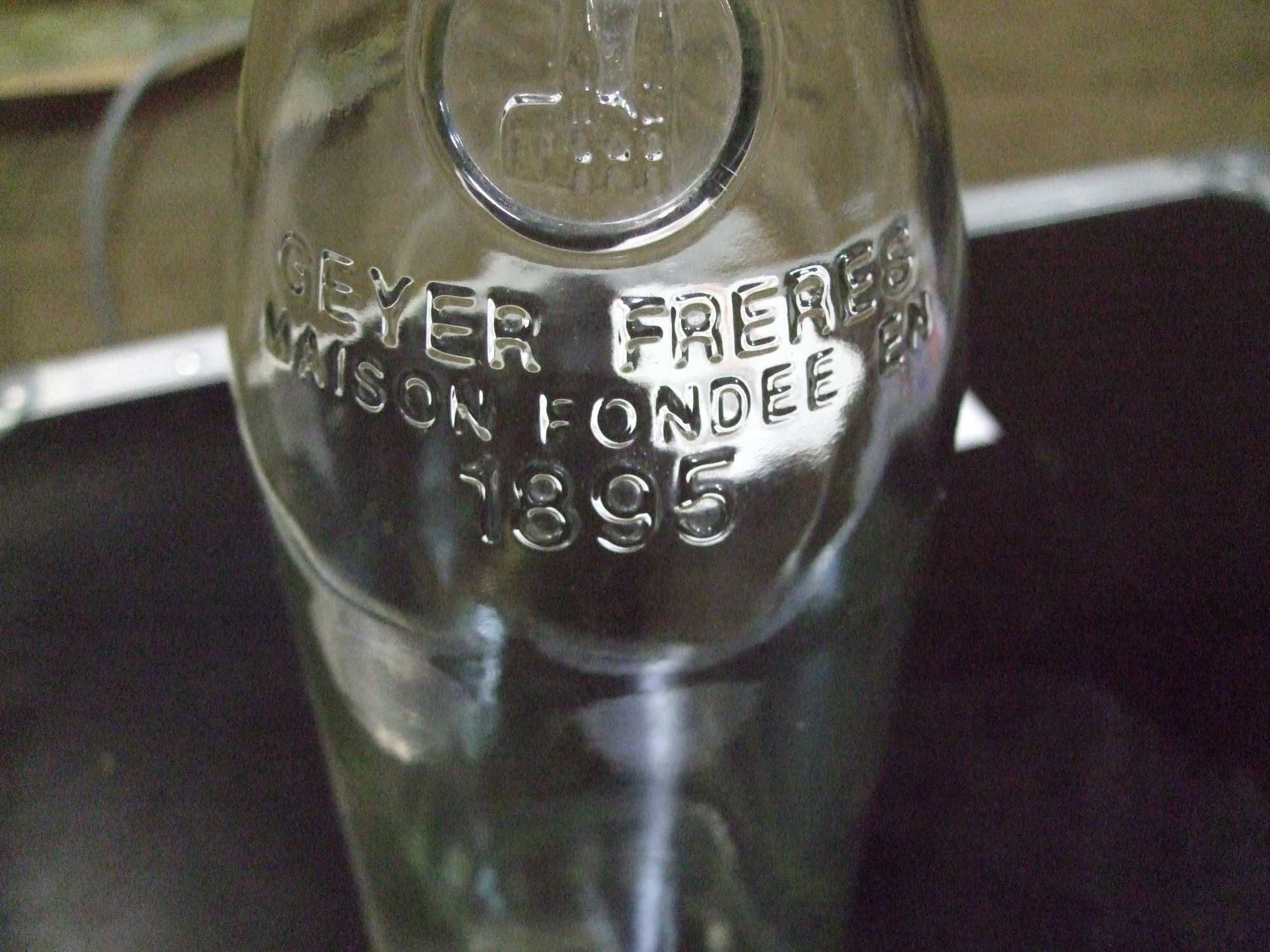 Продам скляну бутилку Geyer freres maison fondee en 1895