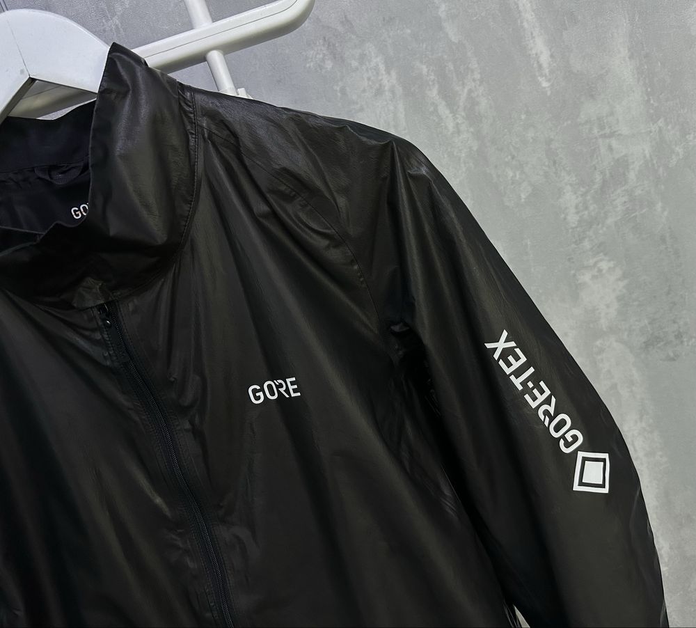 Gorewear goretex castelli rapha чоловіча вело куртка вітровка мембрана