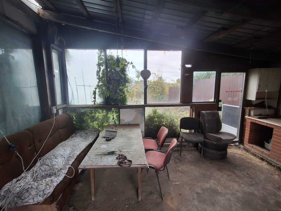 Двоповерховий будинок у центрі