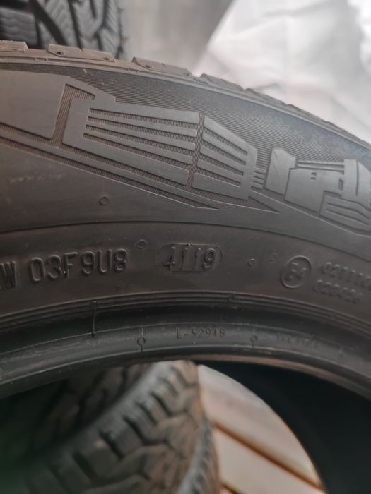 Opony Wielosezon 235/55R18 100V Continental 2019 rok. 2 szt.