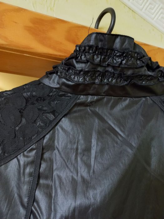 Куртка.Плащ.Пальтечко.50р.