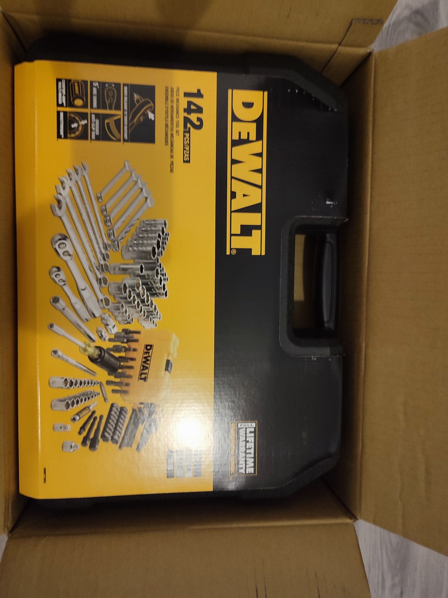 Nowy zestaw DeWalt 142 elementy.