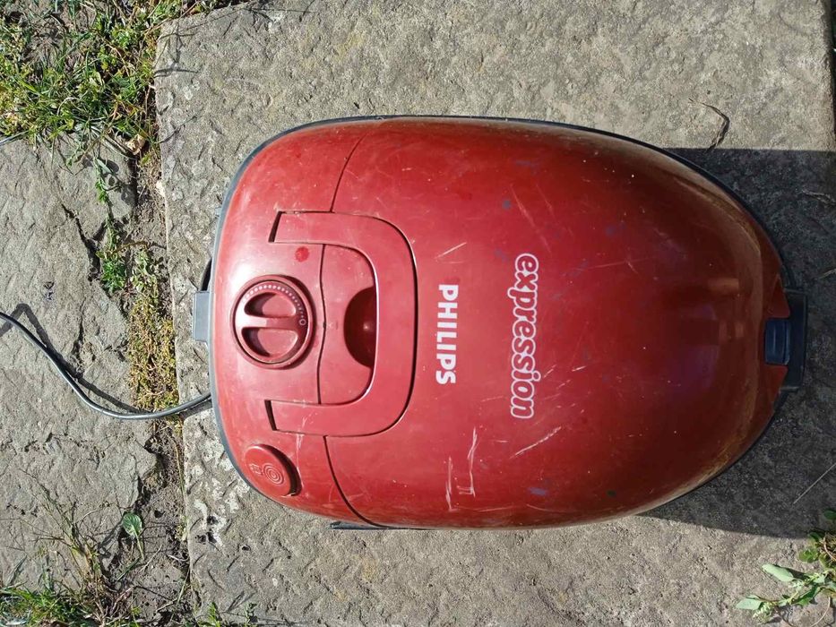 Пылесос Philips HR 8331