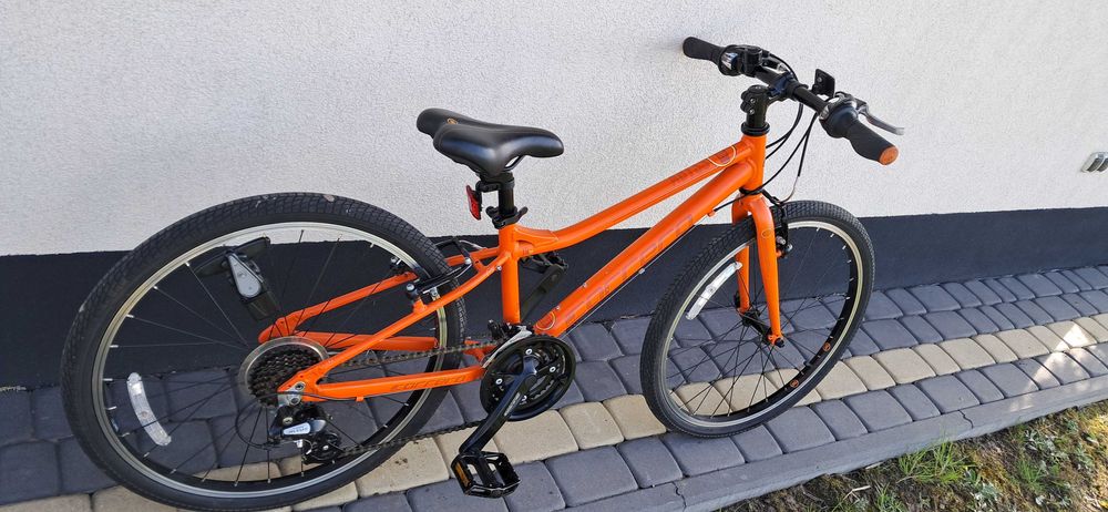 Rower Carrera kola 24"