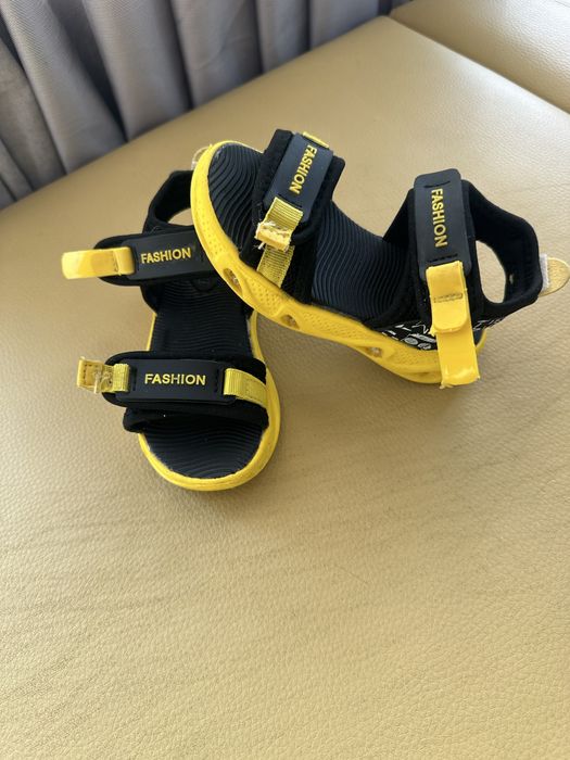 Сандаліки на хлопчика