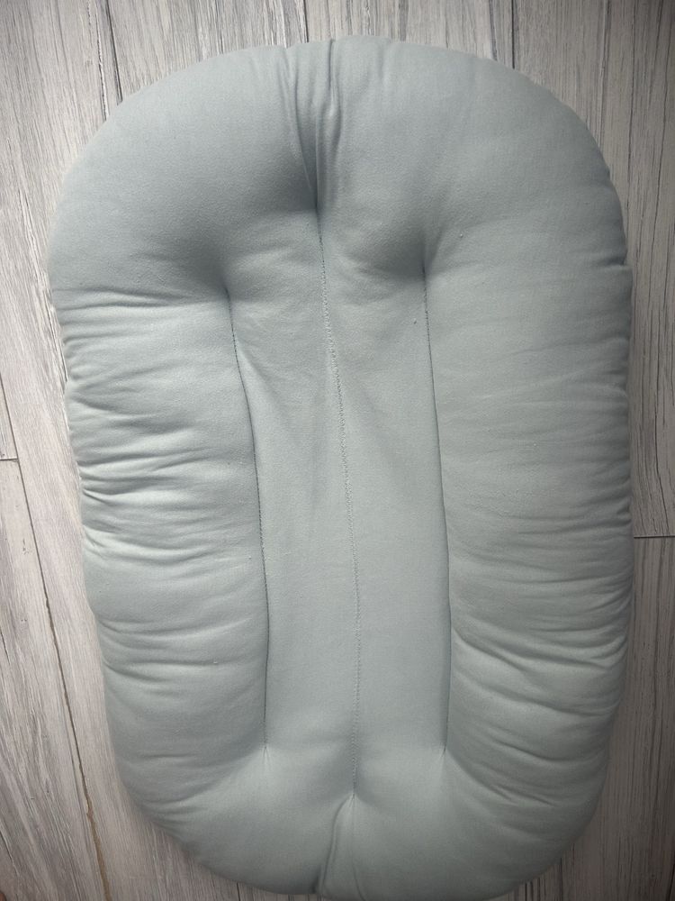 Gniazdo kokon niemowlęcy snuggle me