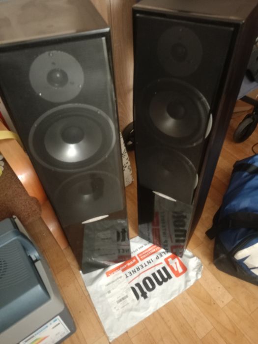Głosniki 150w dwa zmacniacze