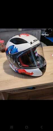 Kask dla chłopca motocyklisty