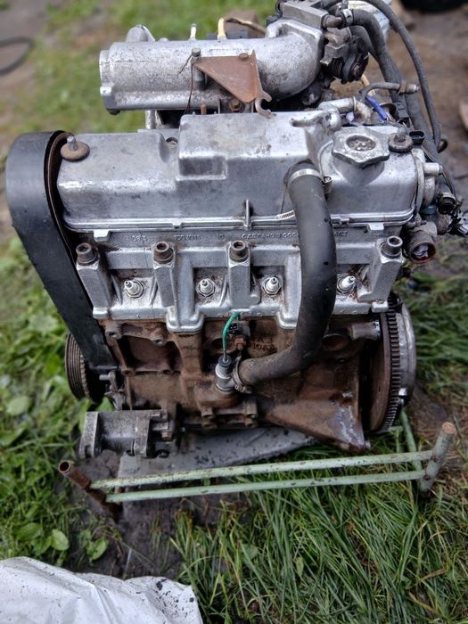 Двигун 1.5л 2109, коробка 2109, 2110, 2115 2114 2113) інжектор