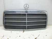 Mercedes W124 grelha